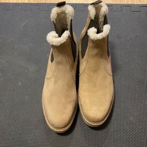 Worn once - nice boots! A gift but too small for me